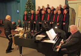 Det ble en vakker og stemningsfull juleavslutning for  Mesna og Lillehammer Rotaryklubber i Nordre Ål kirke mandag kveld.